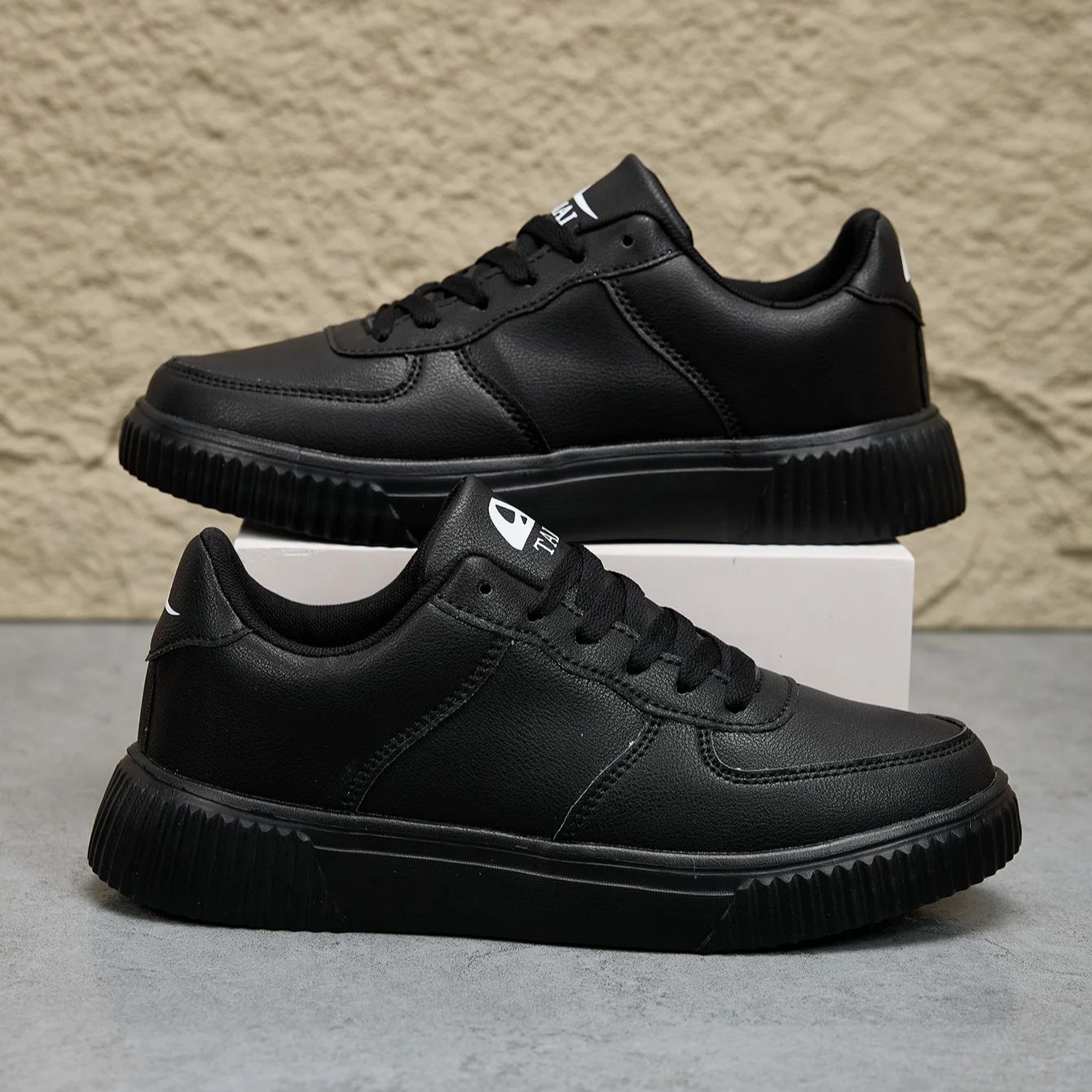 Men Outdoor Leather Shoes Flat - đánh giá và giá Men'S Shoes Black And White