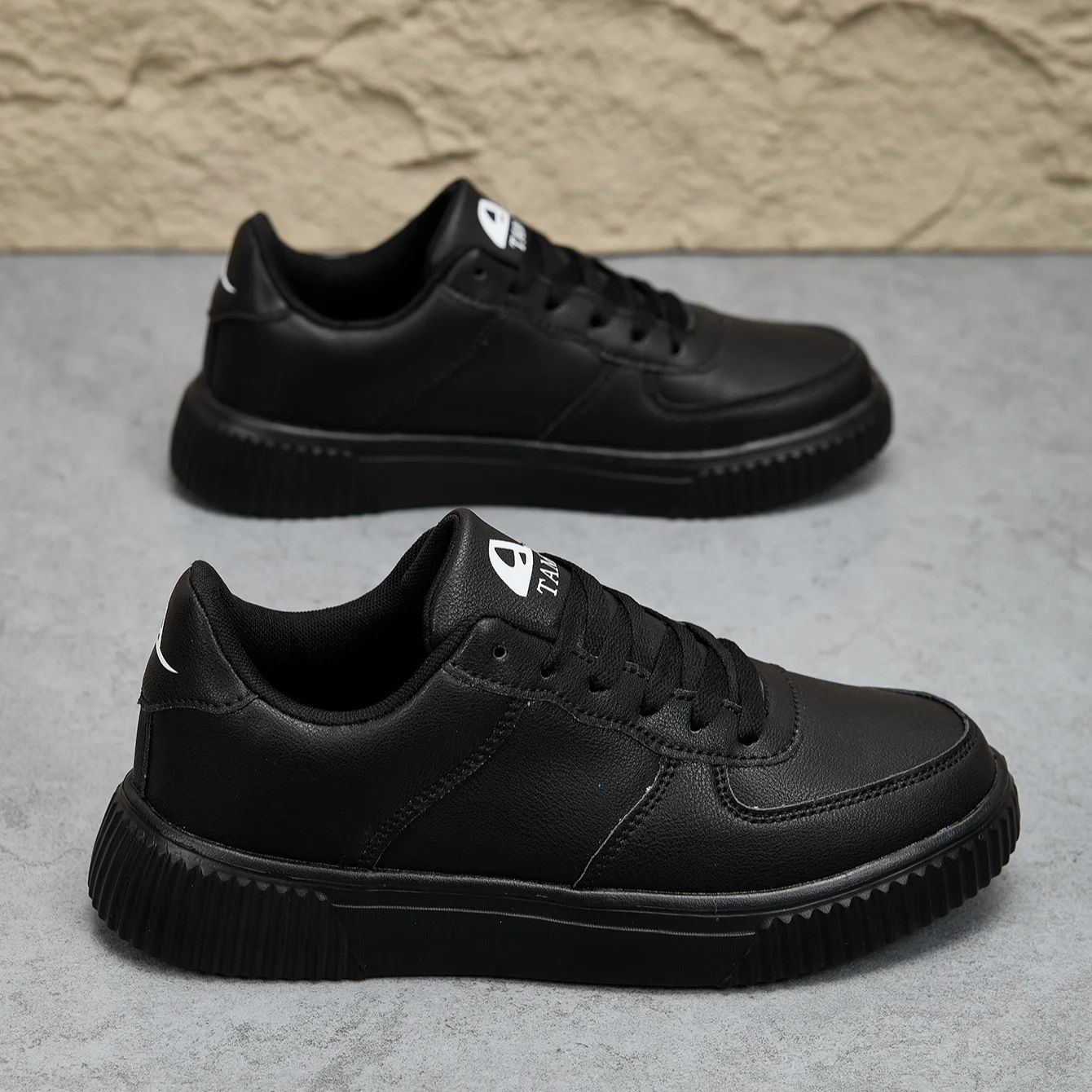 Men Outdoor Leather Shoes Flat - đánh giá và giá Men'S Shoes Black And White